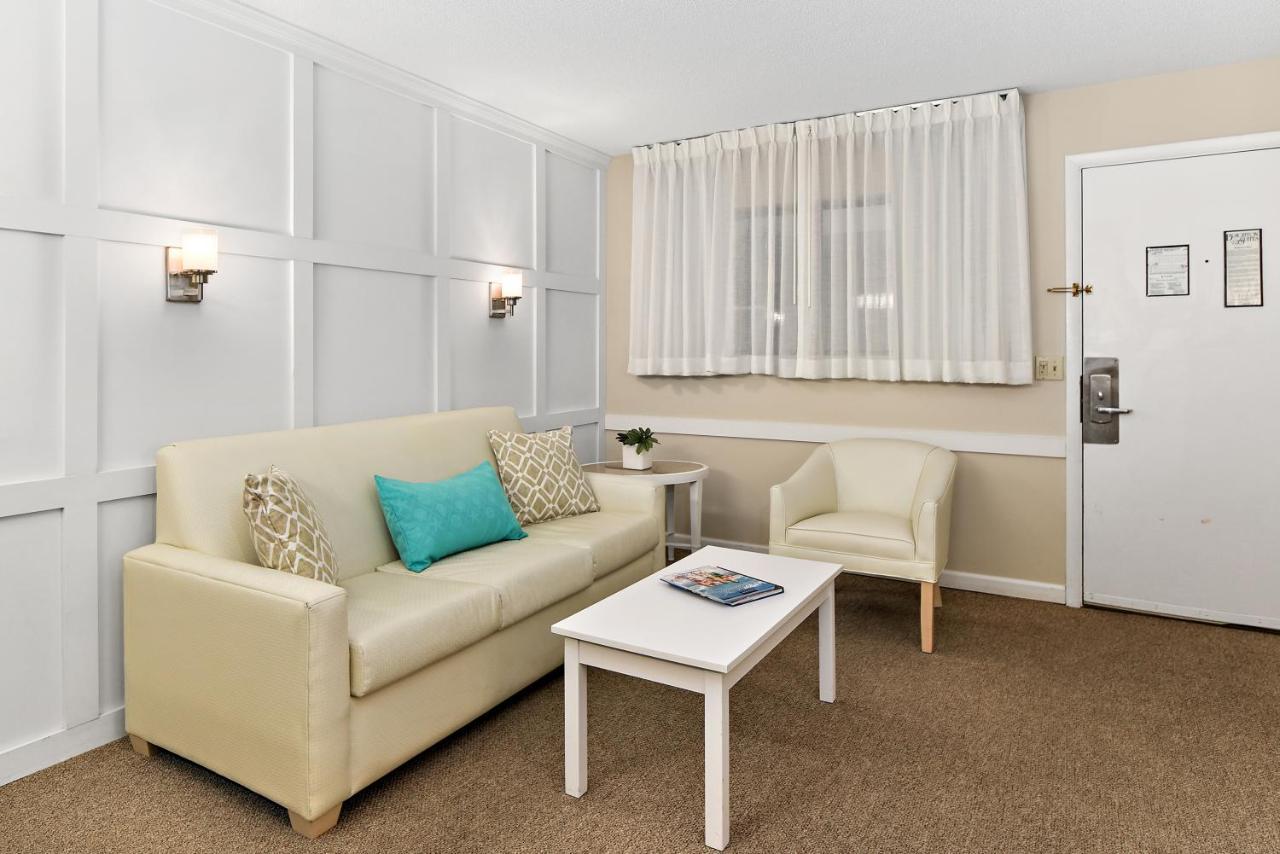 רהובות' ביץ' Brighton Suites Hotel מראה חיצוני תמונה