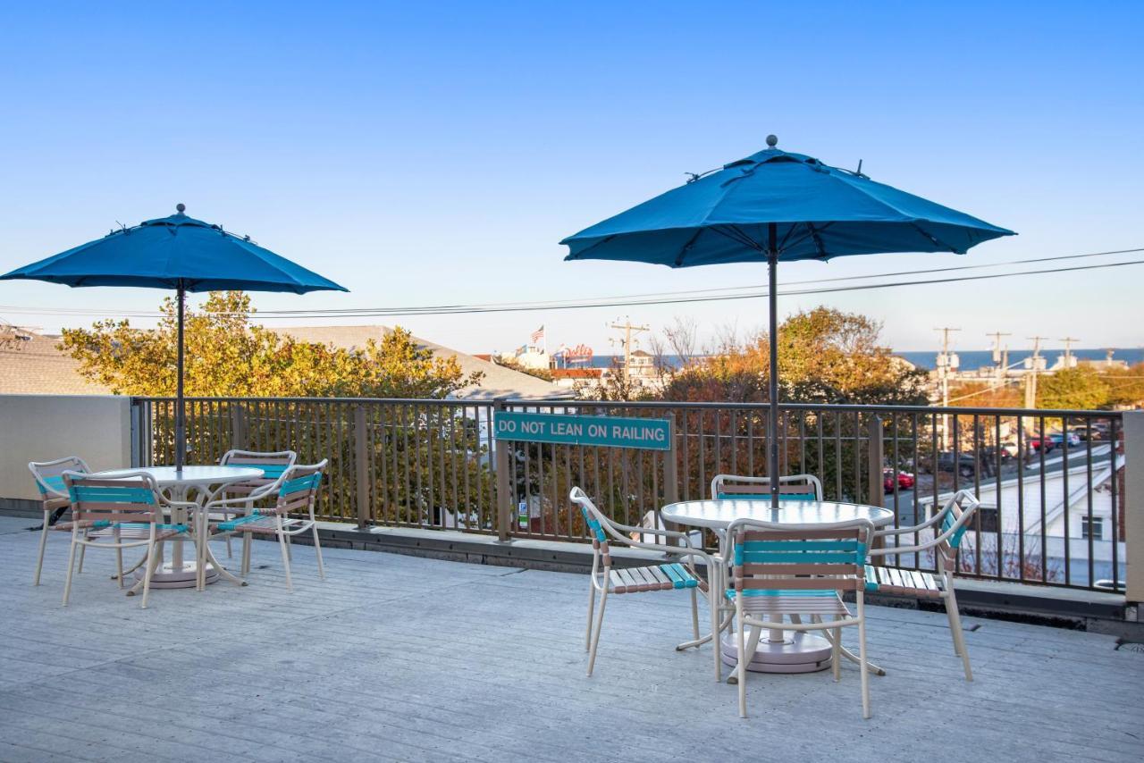 רהובות' ביץ' Brighton Suites Hotel מראה חיצוני תמונה